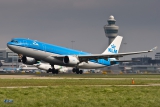 Airbus A330-203