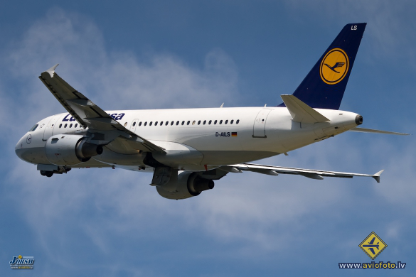 Airbus A319-114