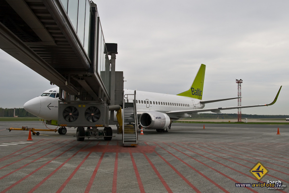 Boeing 737-33A