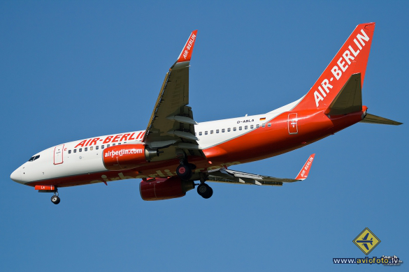 Boeing 737-76J