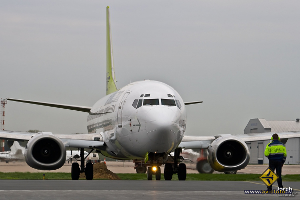 Boeing 737-33A