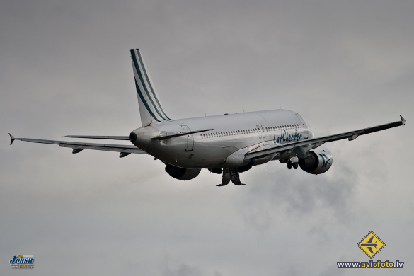 Airbus A320-211