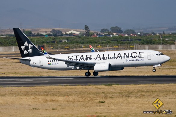 Boeing 737-844