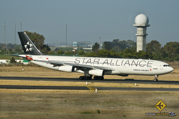 Airbus A340-311