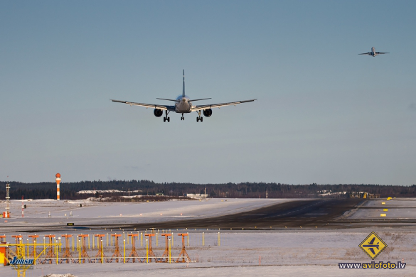 Airbus A320-214