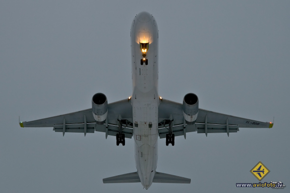 Boeing 757-256