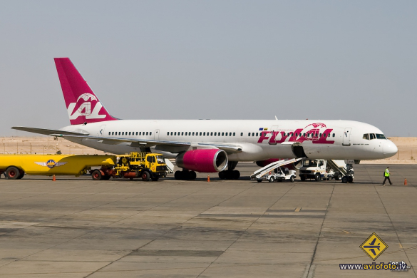 Boeing 757-204