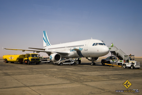 Airbus A320-211