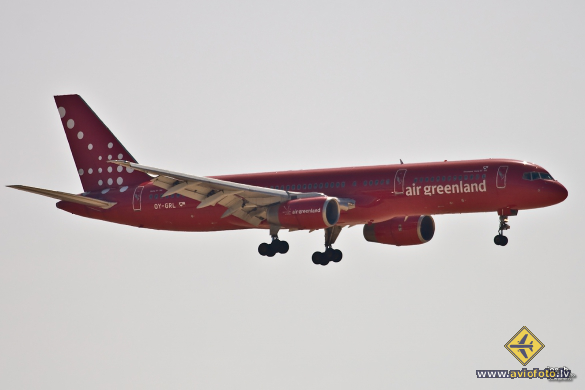 Boeing 757-236