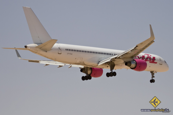 Boeing 757-29J