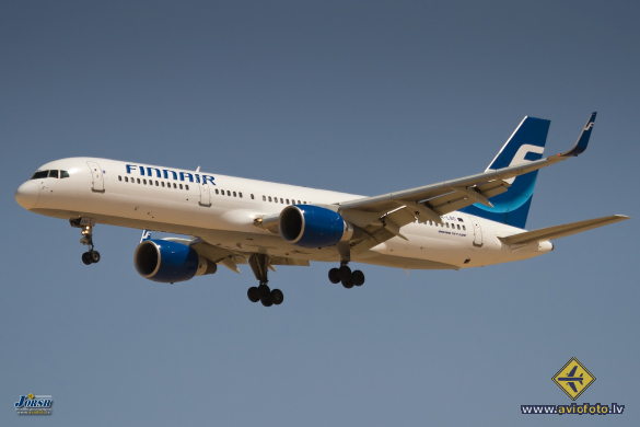 Boeing 757-2Q8