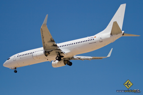 Boeing 737-8Q8