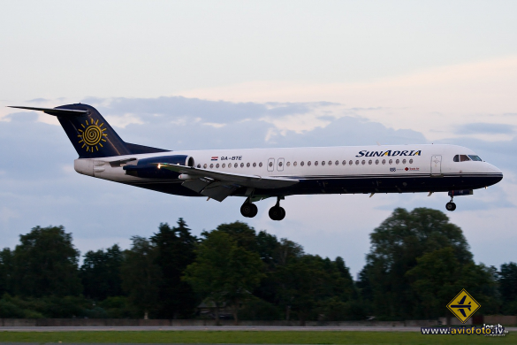 Fokker 100 (F-28-0100)