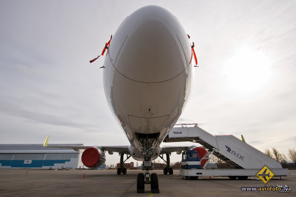 Boeing 757-256
