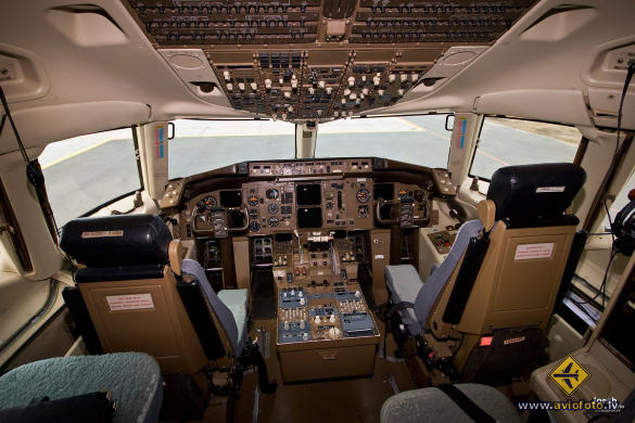 Boeing 757-256