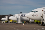 Boeing 737-548