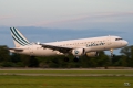 Airbus A320-211
