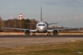 Boeing 737-548
