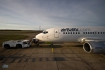 Boeing 737-548