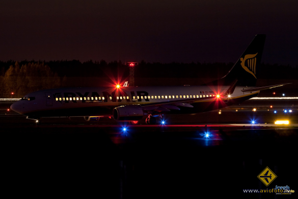 Boeing 737-8AS