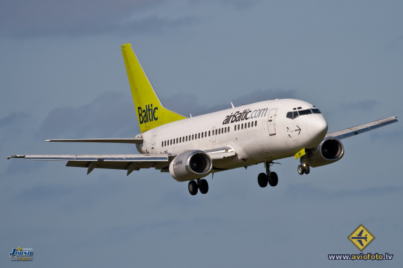 Boeing 737-53S