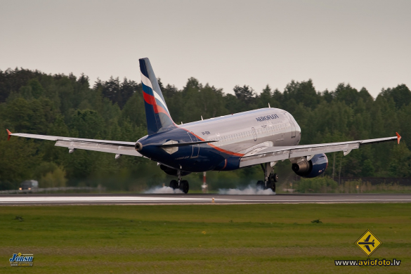 Airbus A319-111