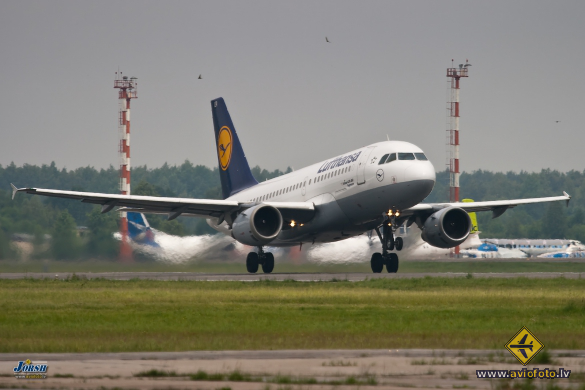Airbus A319-114