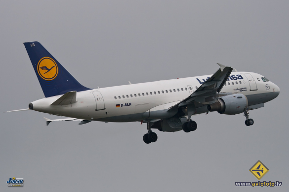 Airbus A319-114