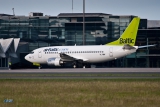 Boeing 737-548
