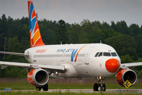 Airbus A320-212