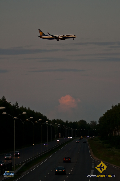 Boeing 737-8AS