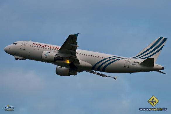 Airbus A320-211