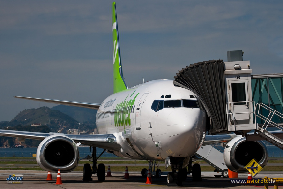 Boeing 737-3Q8