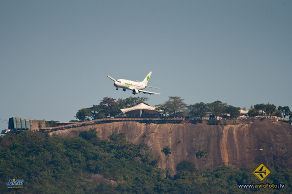 Boeing 737-33A