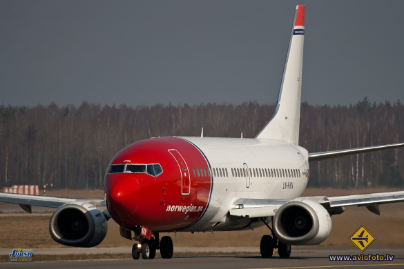 Boeing 737-3Y0