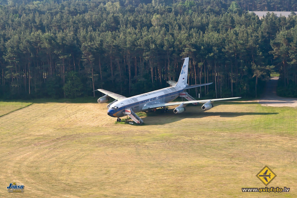 Boeing 707-458