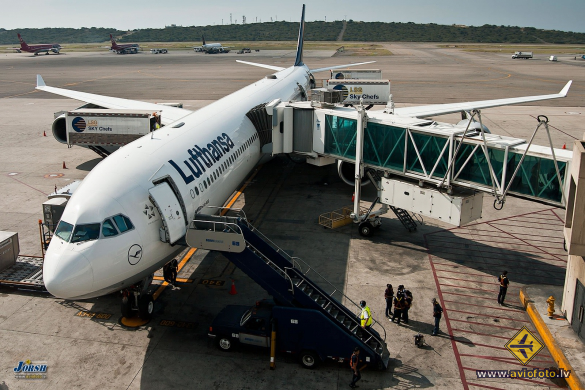 Airbus A340-642