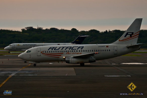 Boeing 737-230/Adv