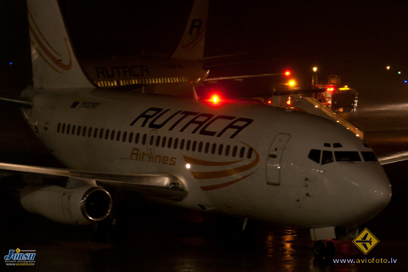 Boeing 737-230/Adv