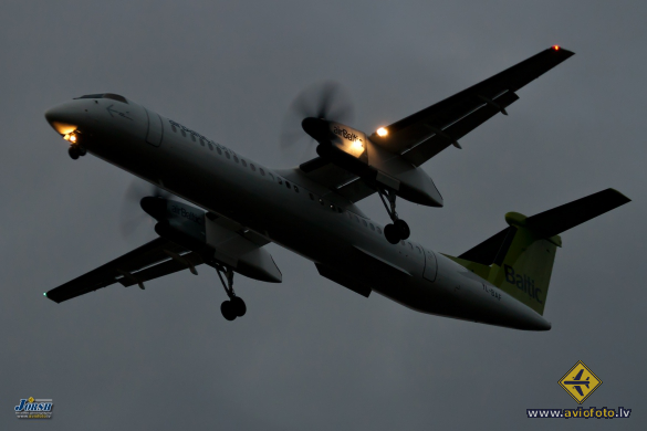 Bombardier DHC-8-402 Q400