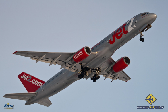 Boeing 757-236