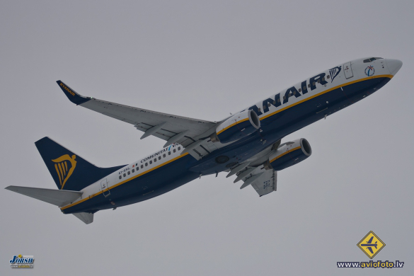 Boeing 737-8AS