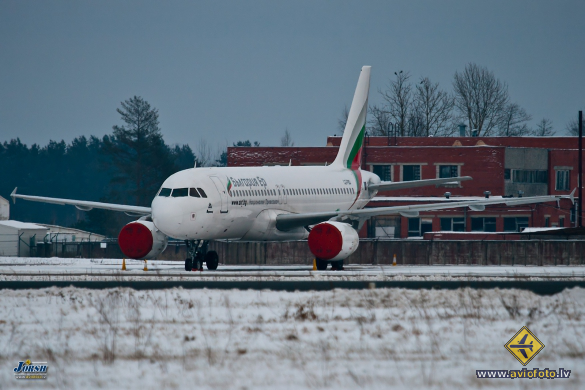 Airbus A320-214