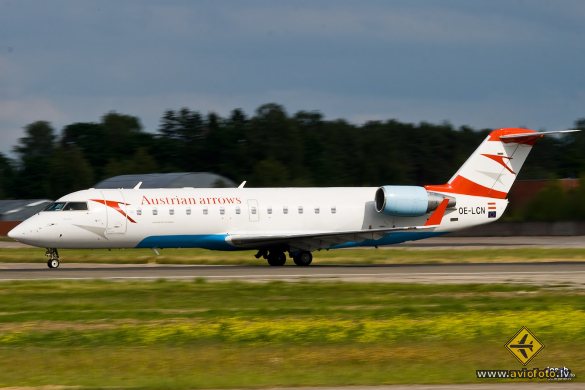 Bombardier CRJ-200LR (CL-600-2B19)