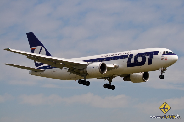 Boeing 767-25D/ER