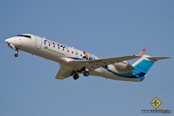 Bombardier CRJ-200LR (CL-600-2B19)