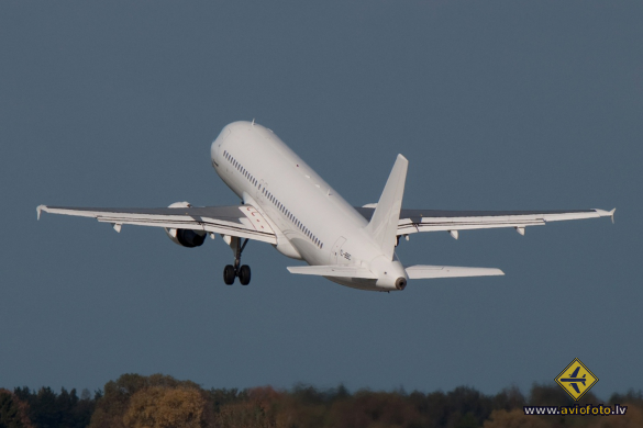 Airbus A320-211