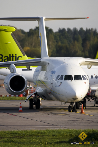 Antonov An-148-100V