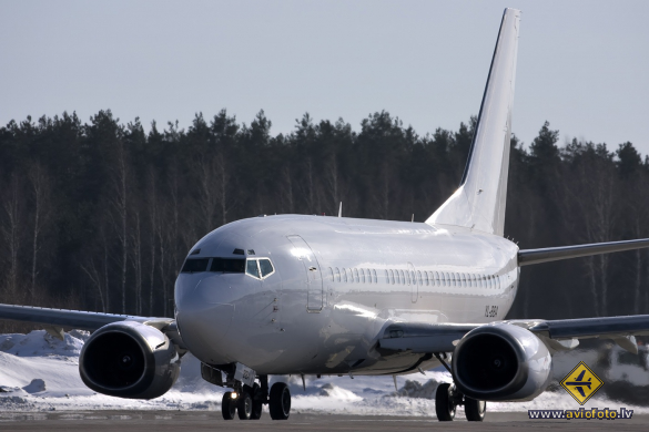 Boeing 737-505
