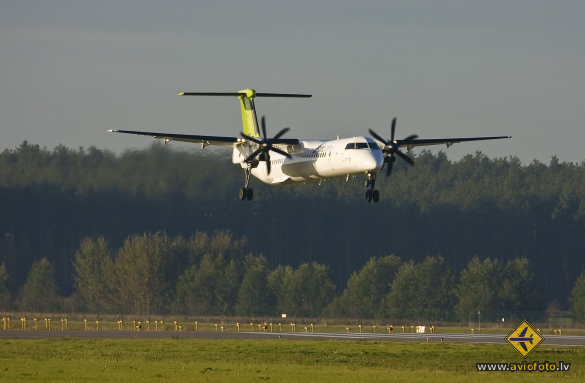 Bombardier DHC-8-402 Q400
